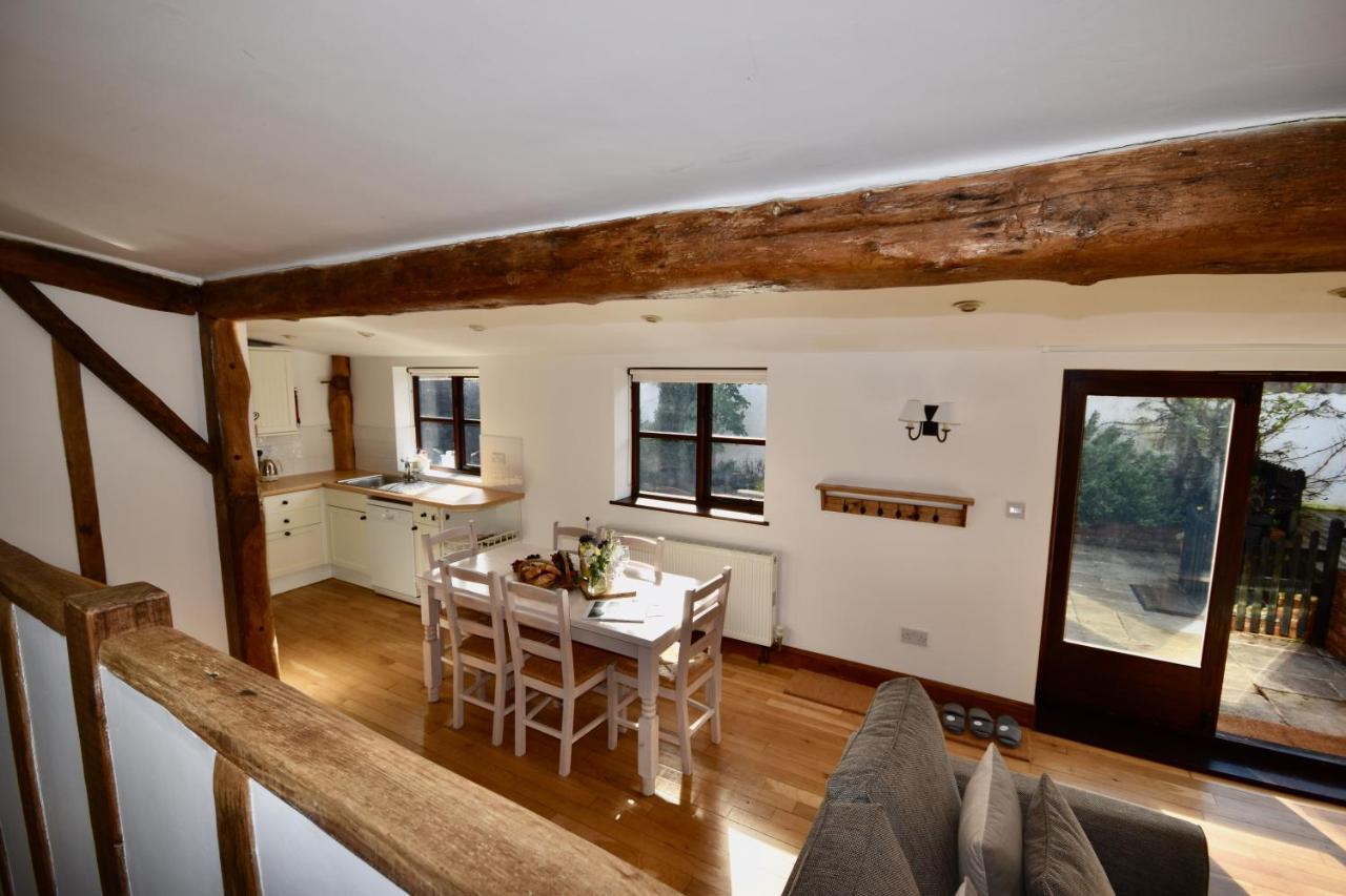 Little Upton Farm Cottagesライド エクステリア 写真