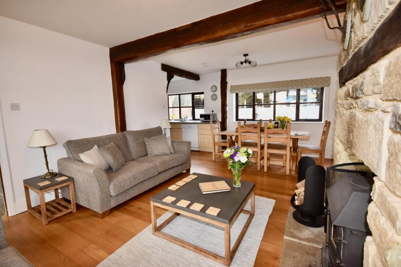 Little Upton Farm Cottagesライド エクステリア 写真