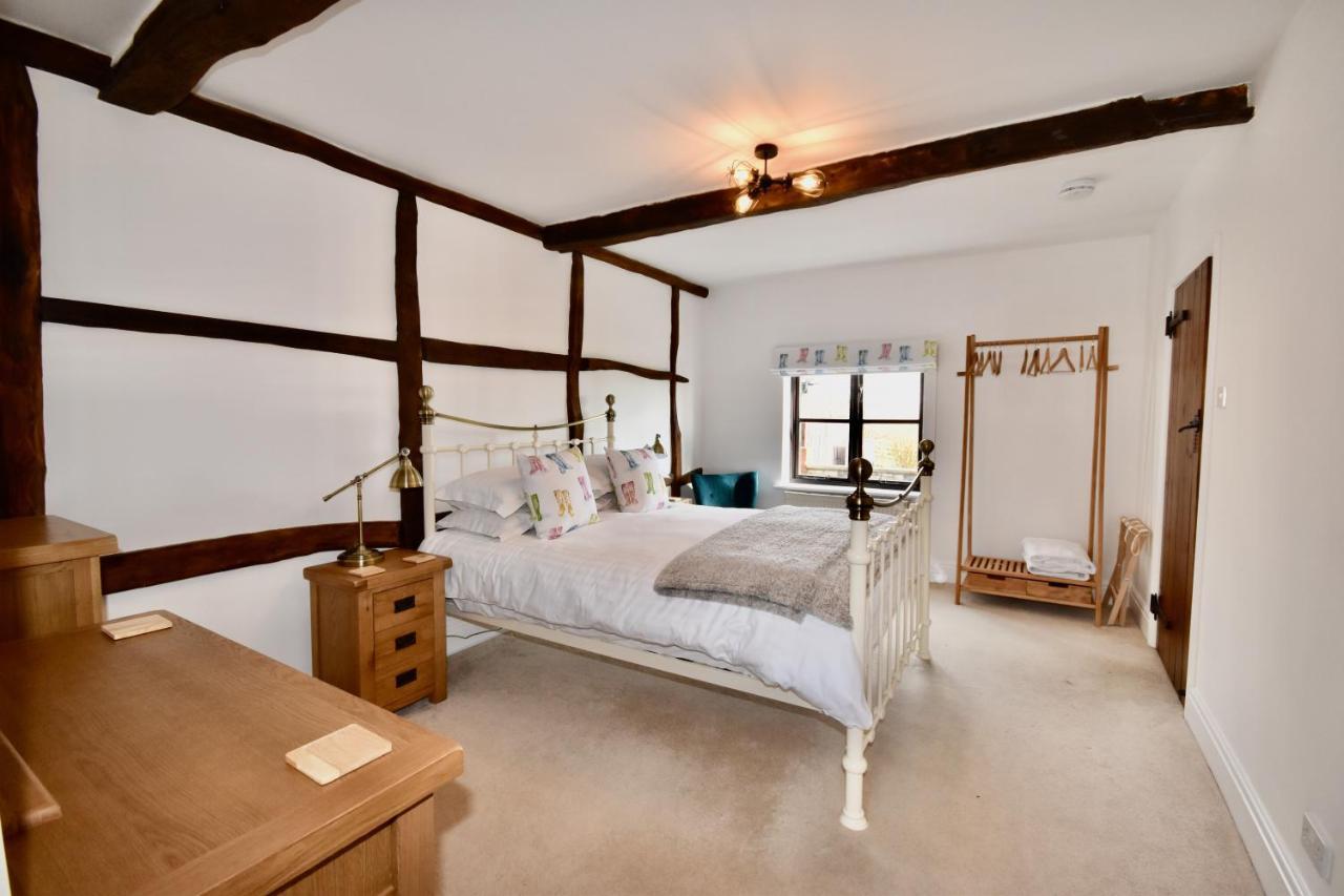 Little Upton Farm Cottagesライド エクステリア 写真